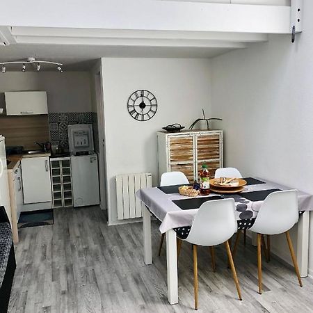 Appartement Duplex Lumineux Idealement Situe Ares Esterno foto